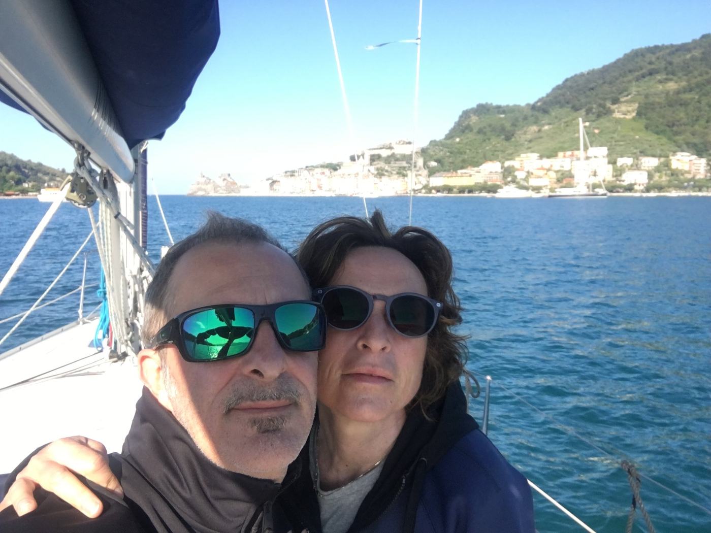 Selfie a bordo davanti a Portovenere